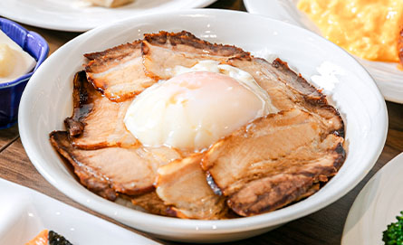 画像：焼豚玉子飯